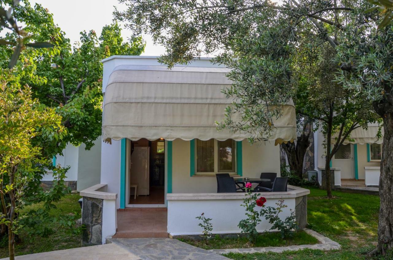 Ergul Motel Küçükkuyu Exterior foto
